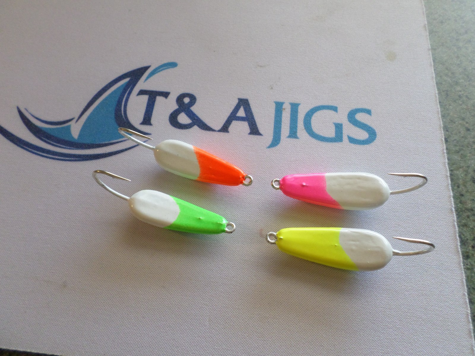 10 T&A Jigs Crazy Wacky Goofy Pompano Jigs 3/4oz 10 jigs Mixed Colors lot of 10