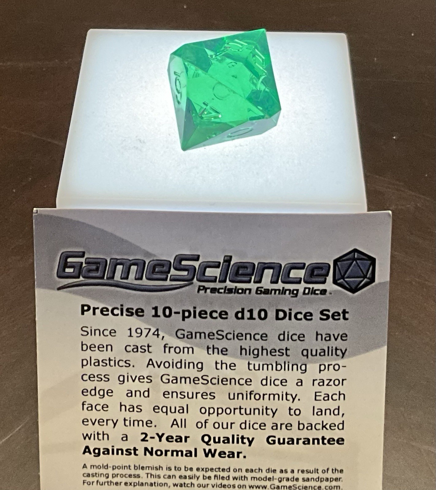 Vintage Gamescience d10 Emerald gem uninked rpg ad&d dice