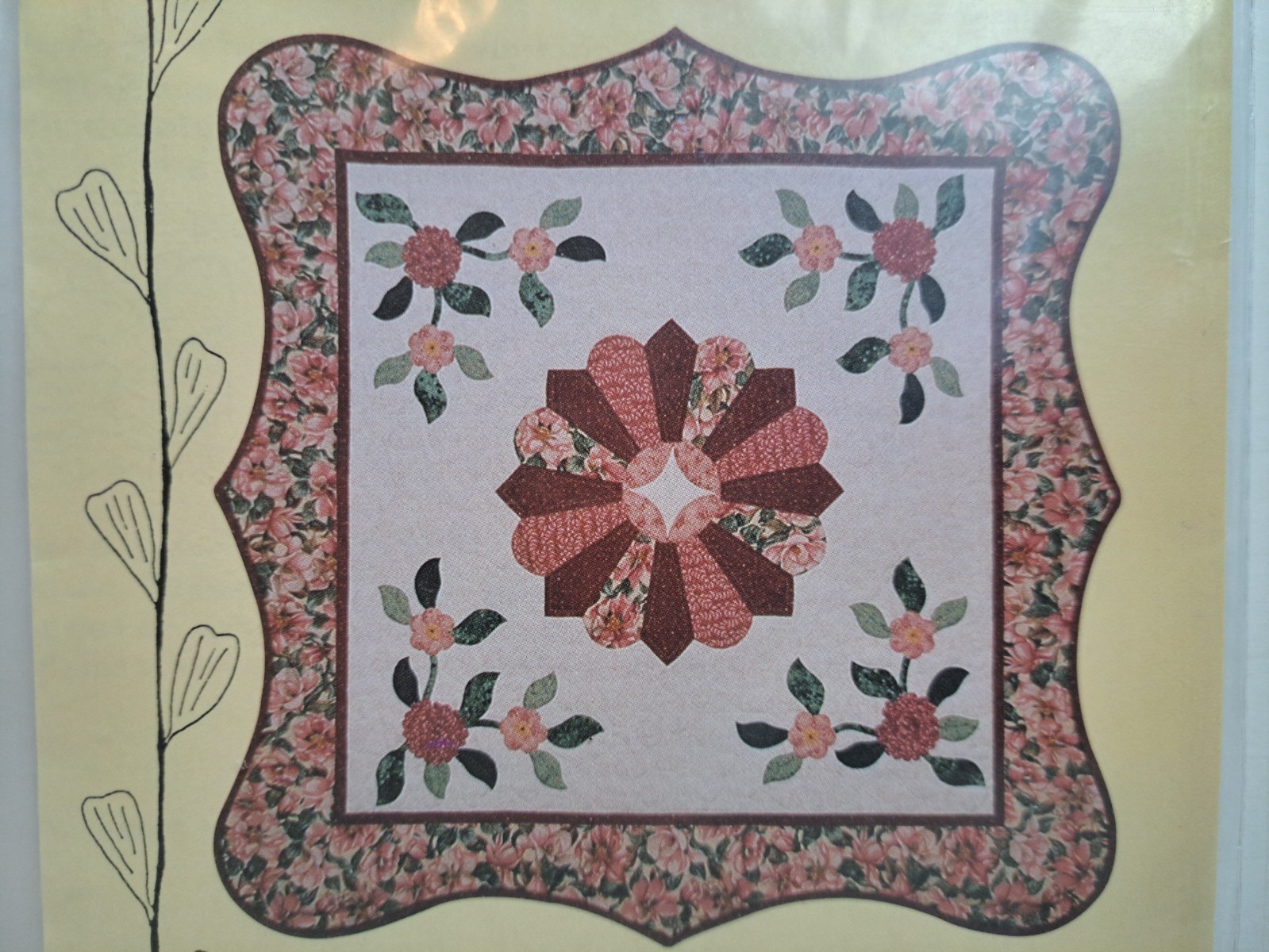 Laura's Sage Country Quilts Pattern - Dresden Diadem (36" x 36") #0406 - Uncut