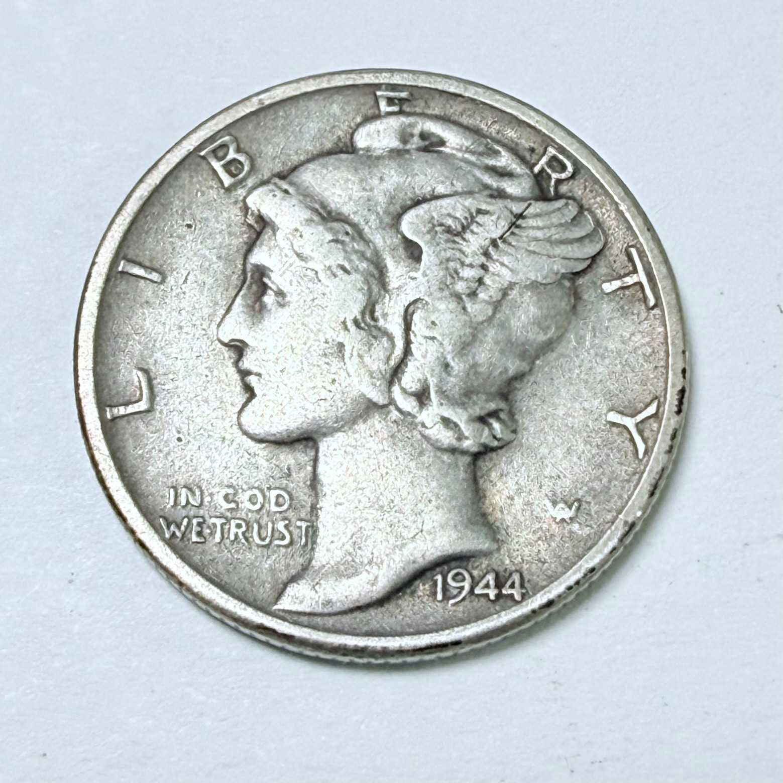 1944 MERCURY DIME, 90% SILVER, VERY FINE DETAILS FREE SHIPPING #9261