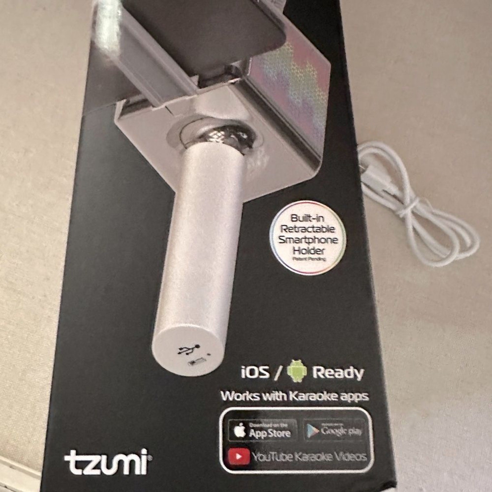 Popsolo Glow LED Karaoke Microphone and speaker NIB