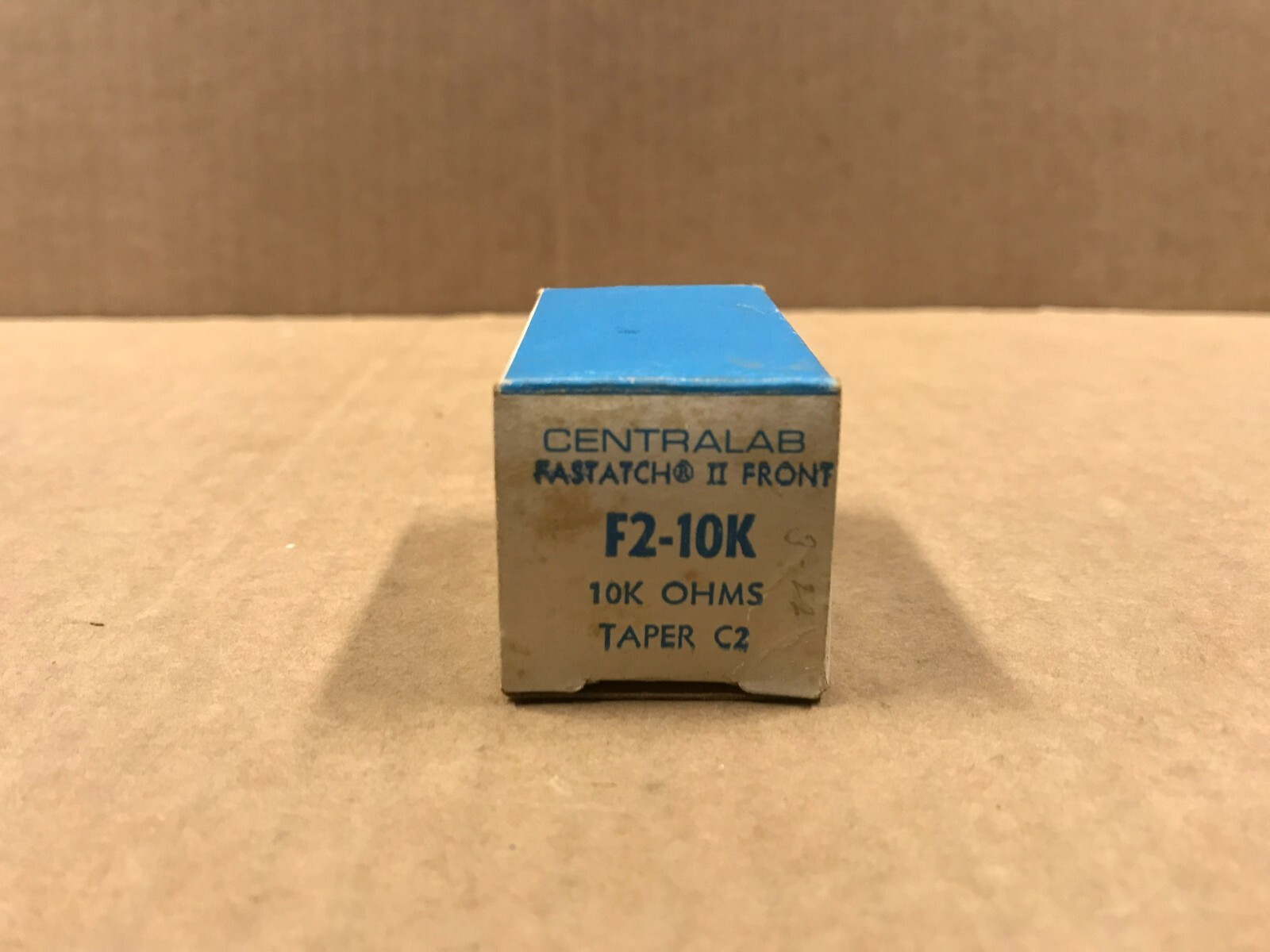 NOS Centralab Fastatch II Front - F2-10K Potentiometer