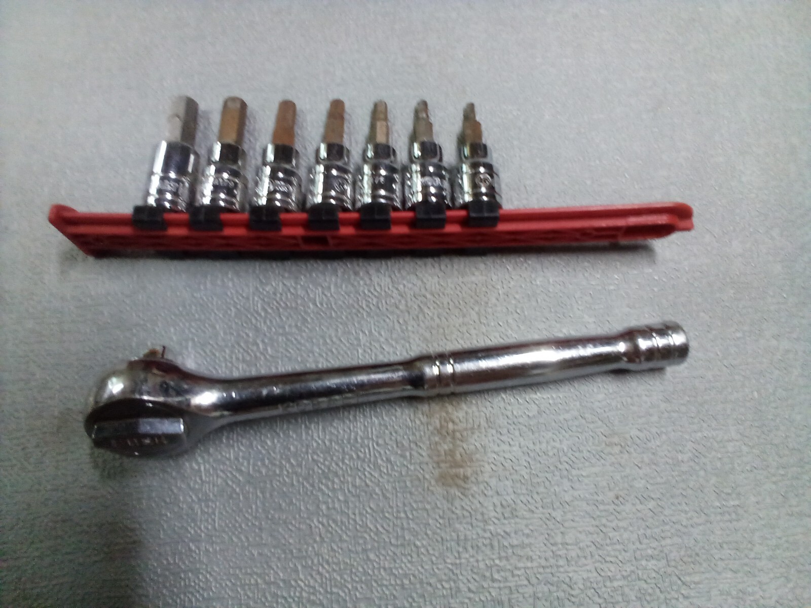 Kobalt 3/8" Drive Ratchet and 7 pc HEX DRIVE SET