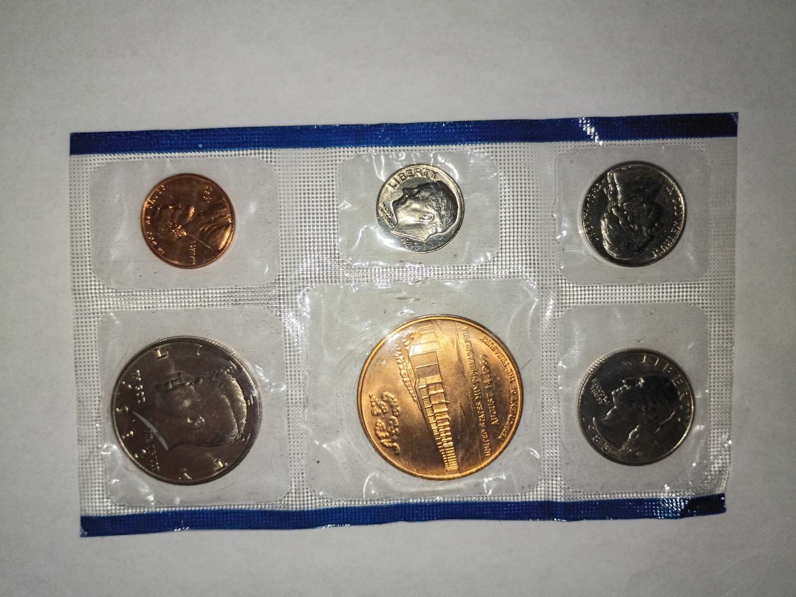 1983 PHILADELPHIA SOUVENIR MINT SET