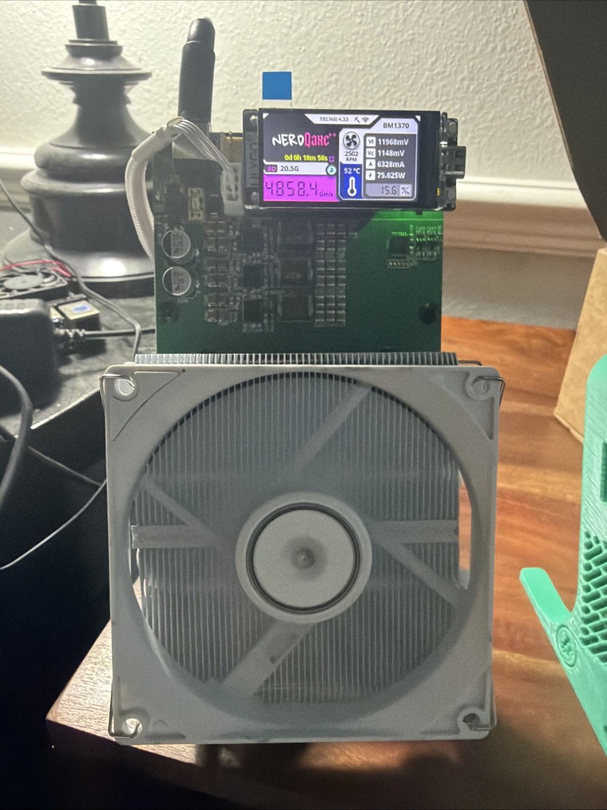 Bitcoin Lottery Miner NerdQaxe++ 4.8TH/s BM1370 ASIC BTC Solo Miner