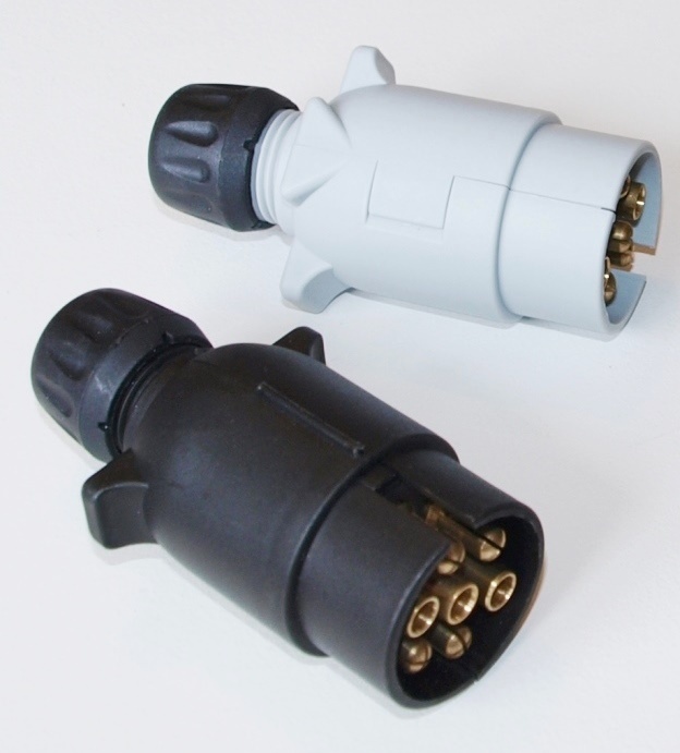7 PIN TOWING ELECTRICS PLUGS 12N & 12S TYPE FOR CARAVAN / TRAILER LIGHTS