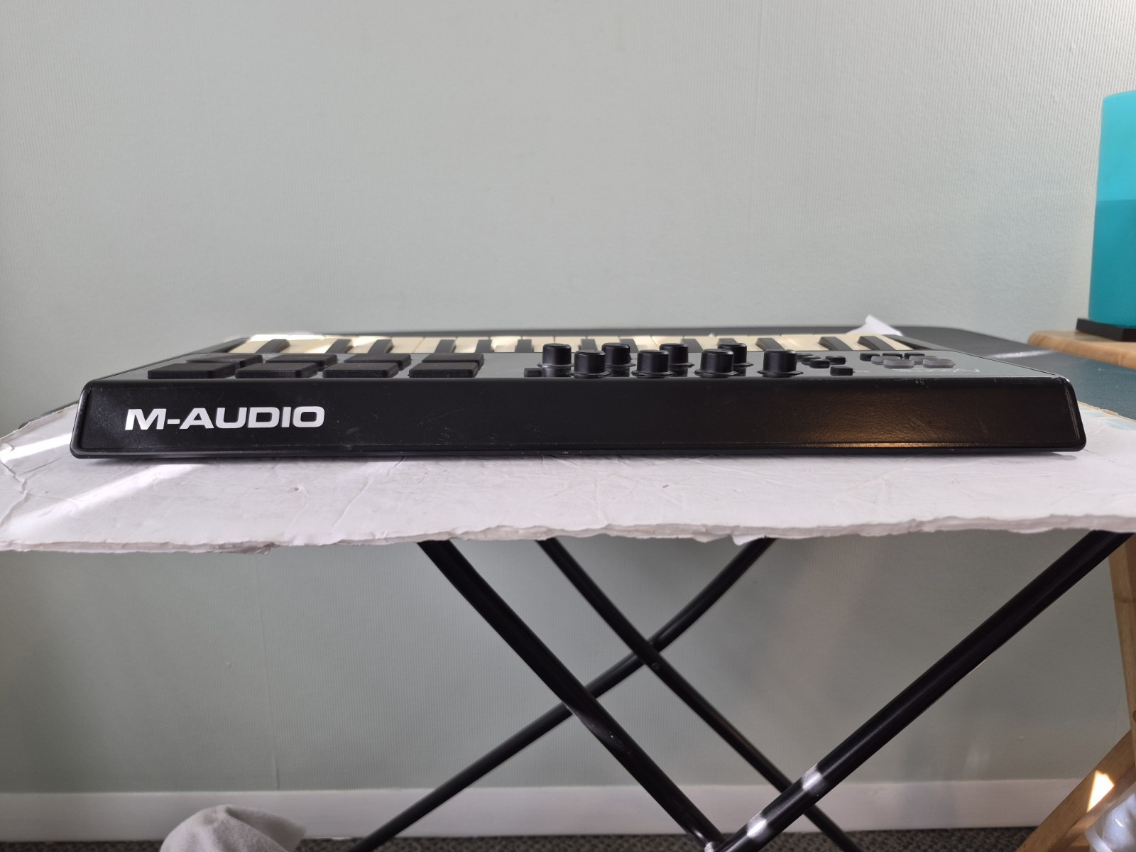 M-Audio Axiom Air Mini 32 USB Midi Controller (No USB Mini-B Cable)