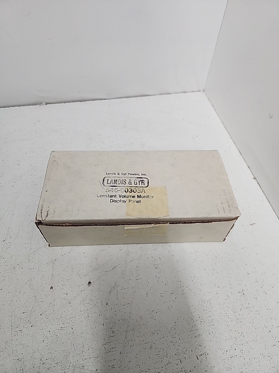 SIEMENS / LANDIS & GYR 546-00303 FUME HOOD MONITOR  **NOS**