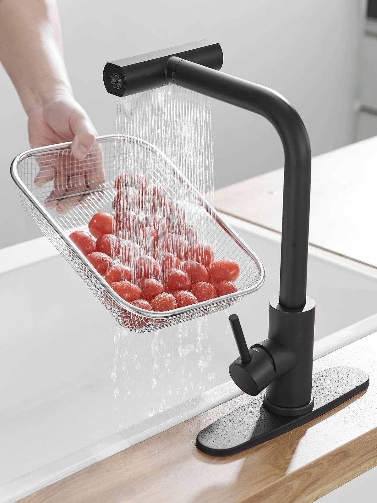 JOOM JU011B01 Kitchen Faucet with Pull Down Sprayer Matte Black