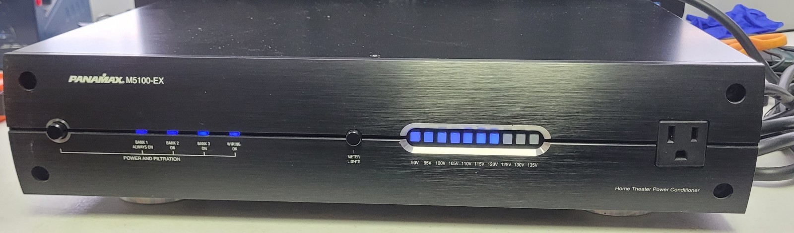 Panamax M5100-EX Surge Protector 11-Outlets Power Conditioner (MPP019820)