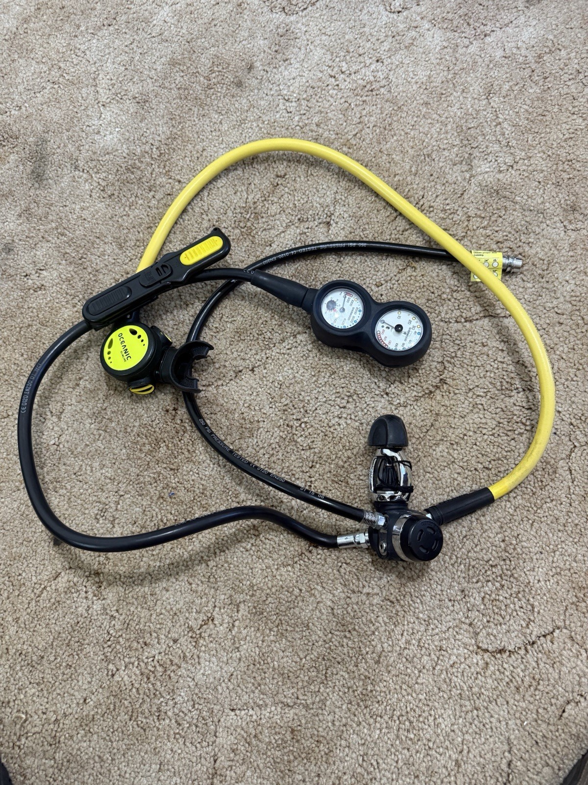 Oceanic FDX10 w/ Slimline Breather, Diving Knife & Sherwood Dual Gauges