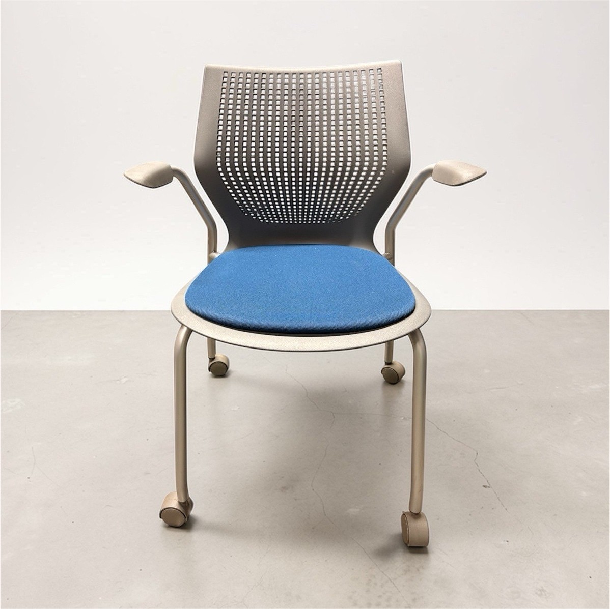Herman Miller Caper Reception Chair with Arms, Metal Frame, Blue and Red Seat