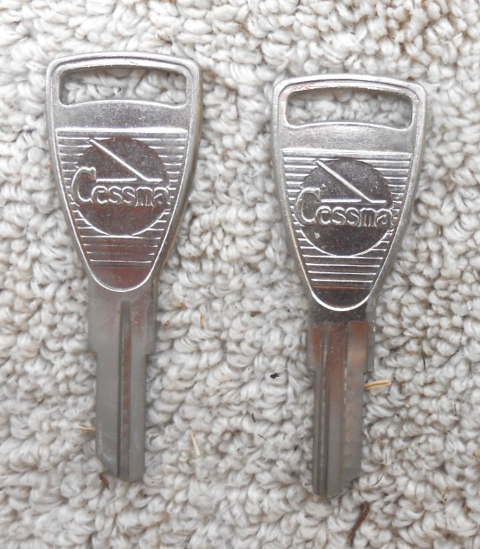 (1) CESSNA Aircraft OEM  Key Blank