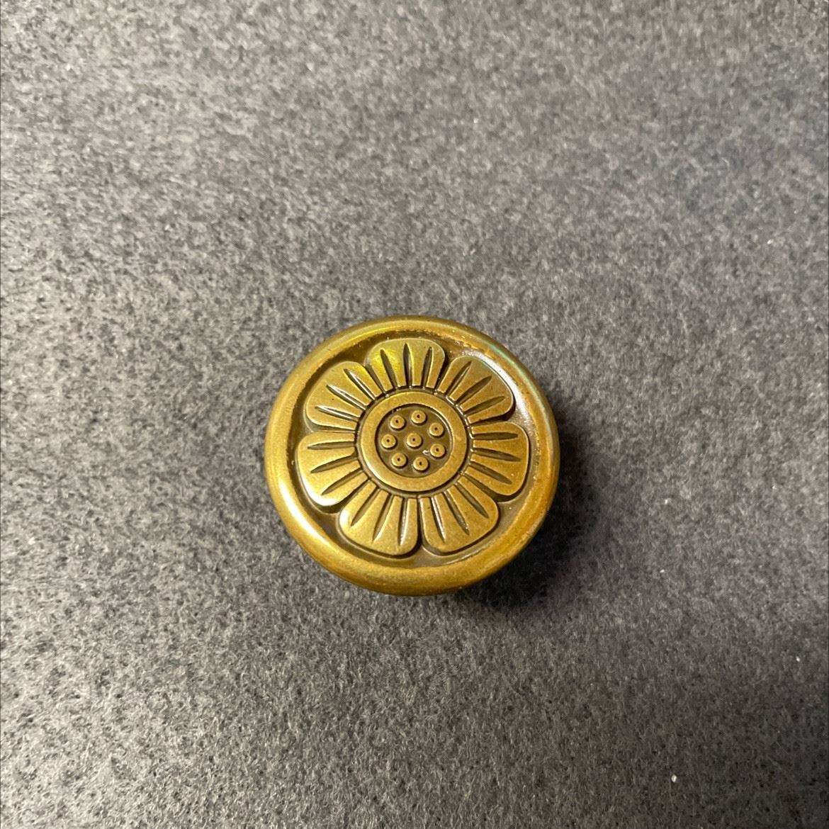 1-1/4" Round Flower Knob Lancaster