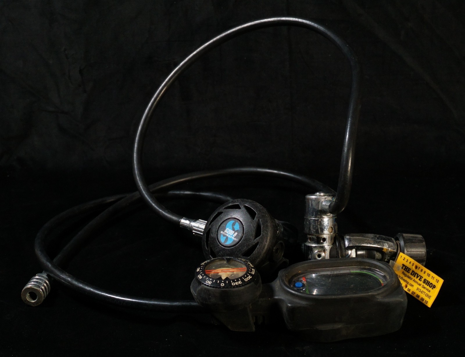 Scubapro G200 B Regulator Scuba Diving Gear (B3)