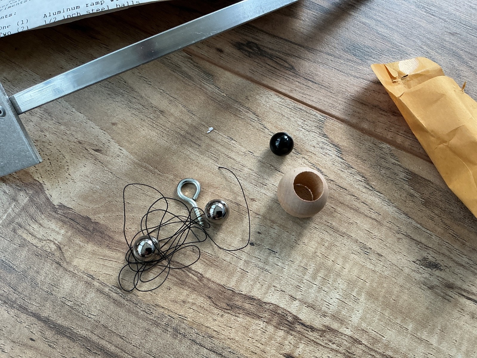 The Science Source Collision in 2-D Kit #14155