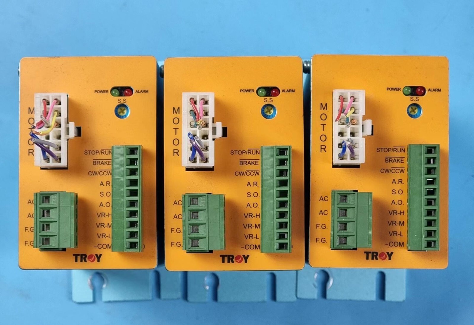 1pc USED TROY SBD040-2 220V DRIVER TESTED