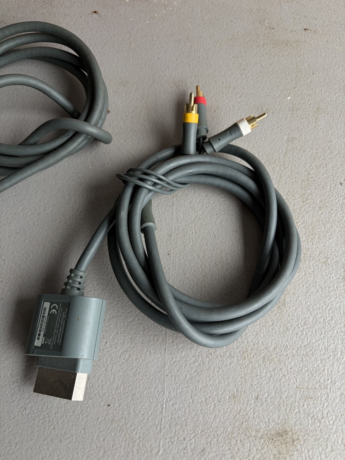 2 Xbox 360 Component AV Cables OEM Tested
