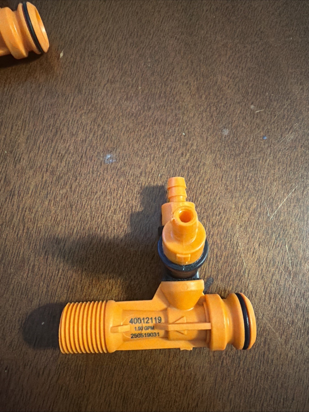 729070 40012119 Orange Dual Composite Injector PC2 Inlet 3/8in MPT 1.5GPM