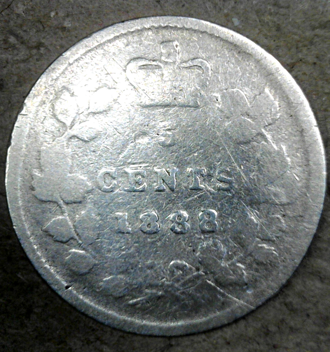 1888 Canada 5 Cents Circulated 92.5% Silver Queen Victoria 5 Cent Coin