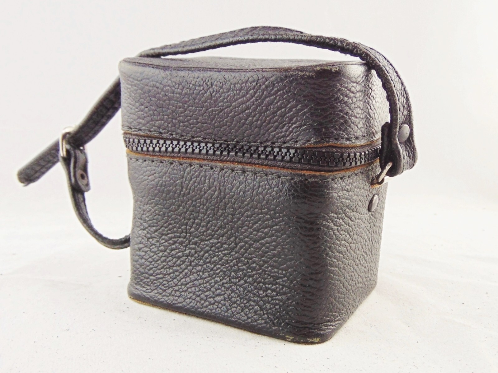 Komura Lens Case w/ Strap and Zippered Closure - FREE USA SHIPPING
