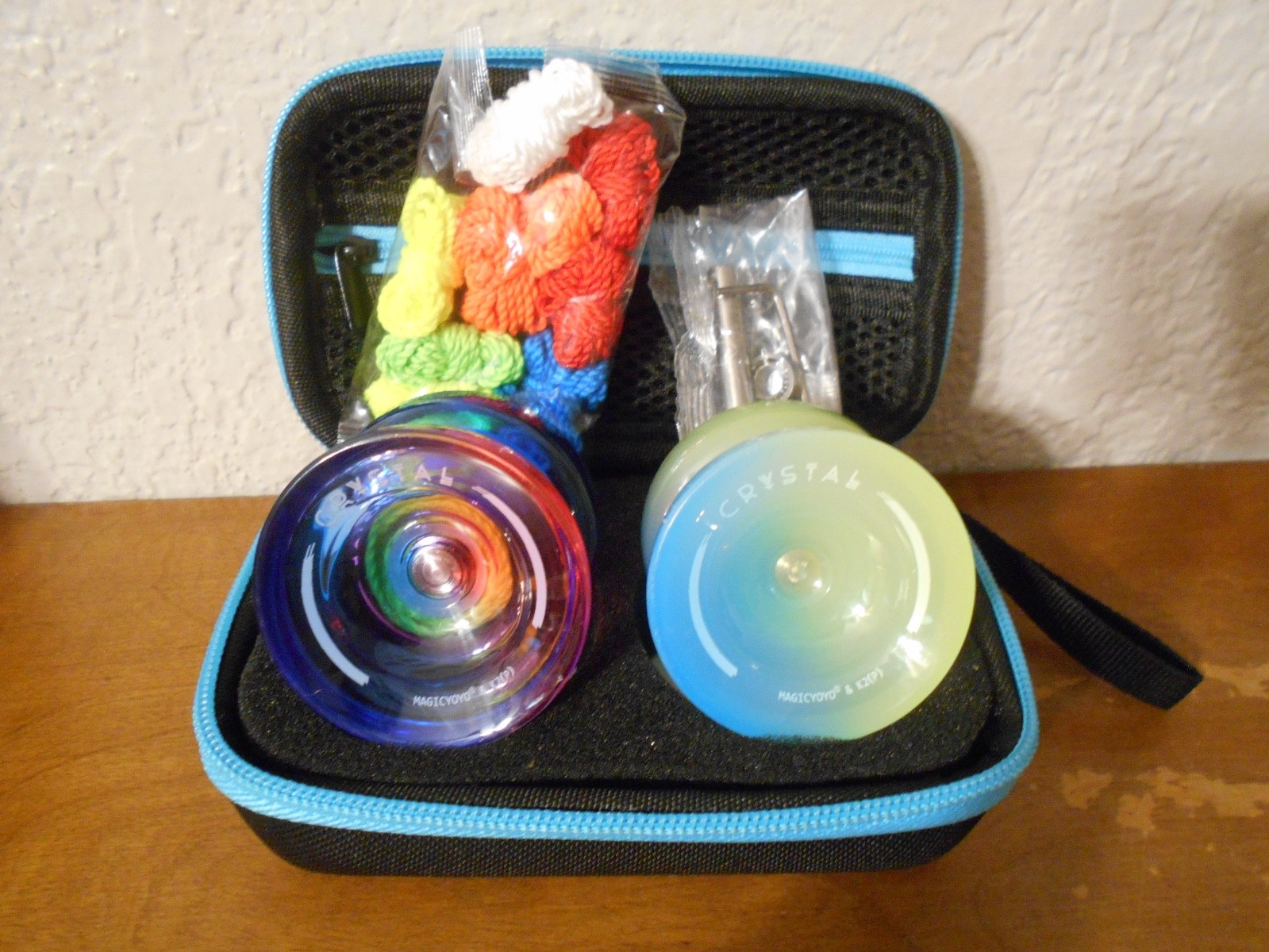 MAGICYOYO Crystal Colorful Yoyo's Set of 2 w/Case & Strings