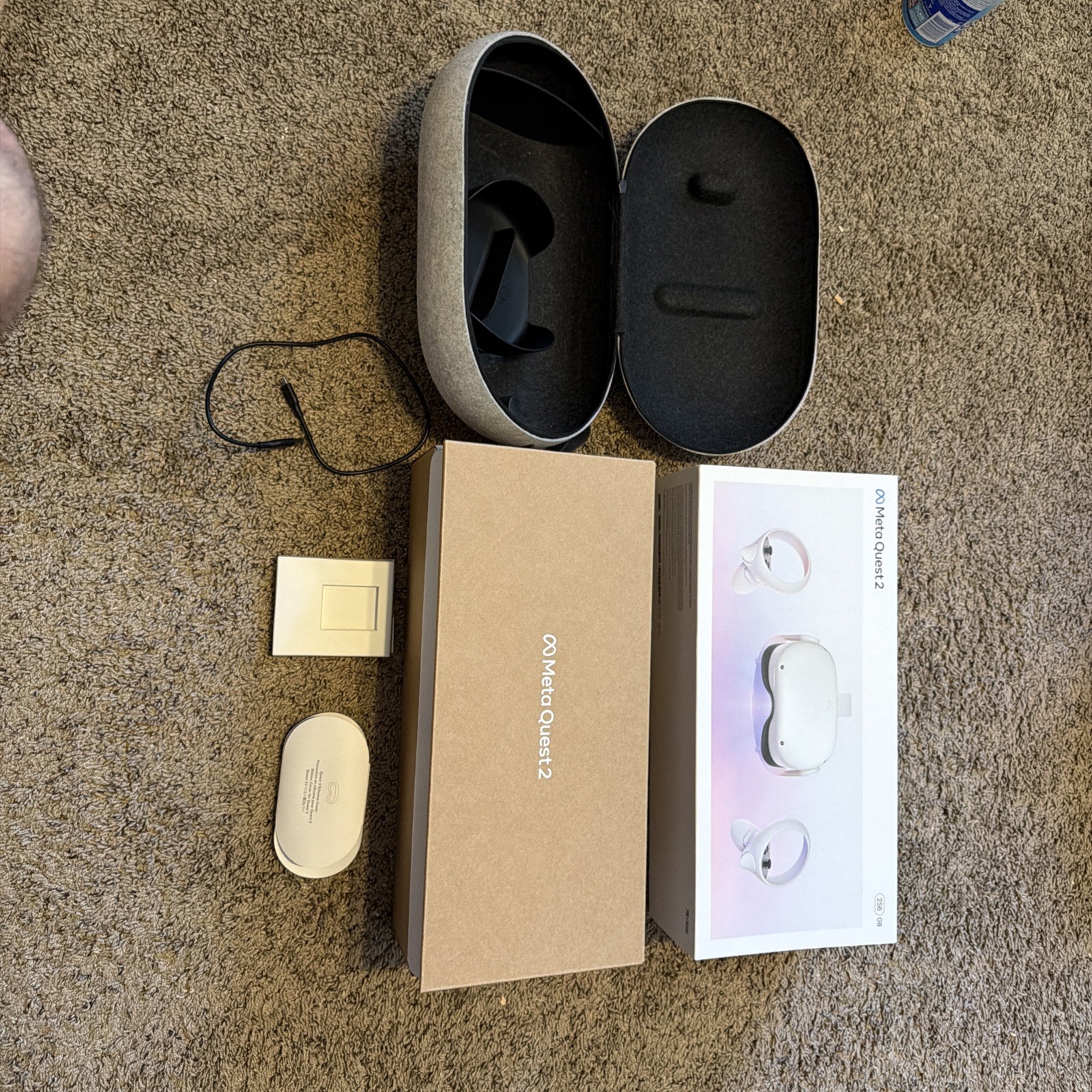 Meta Quest 2 Virtual Reality Headset 256GB with box and case - Very Good