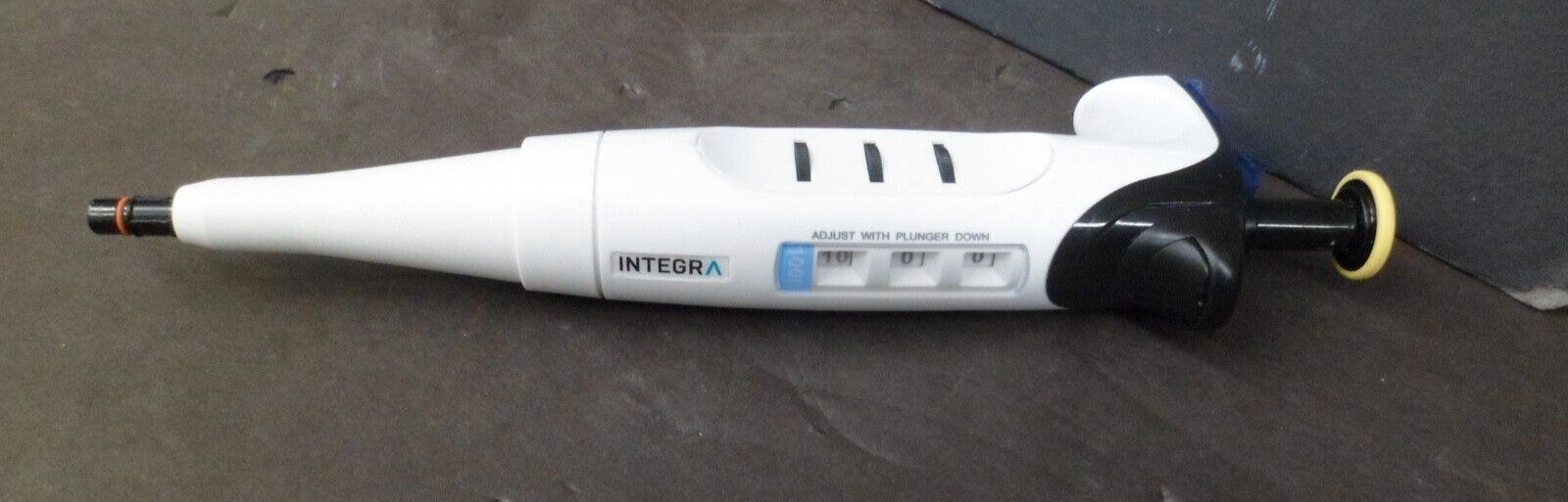 Integra 100-1000µL Single channel manual pipette
