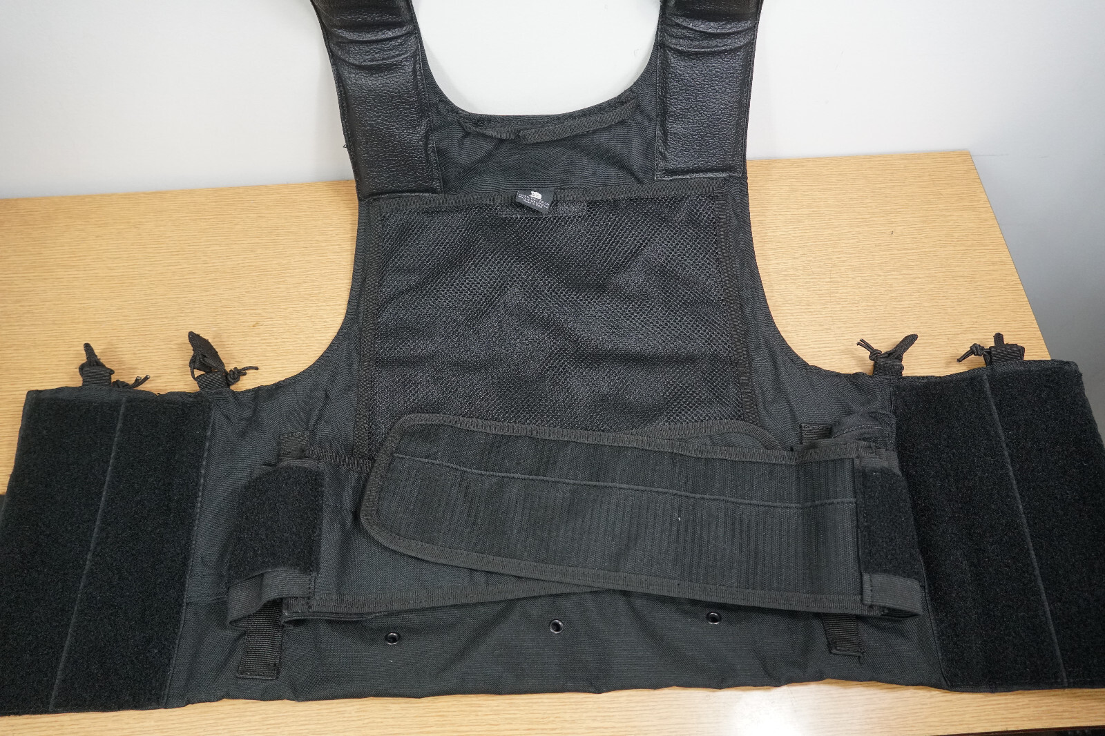 Coyote Body Armor Vest Molle Marked Level IIIA Medium/Large Black