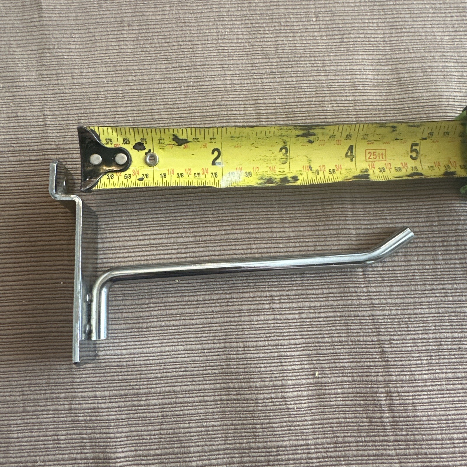 5" Chrome Slat Wall  Hooks Used Pack Of 19 ￼