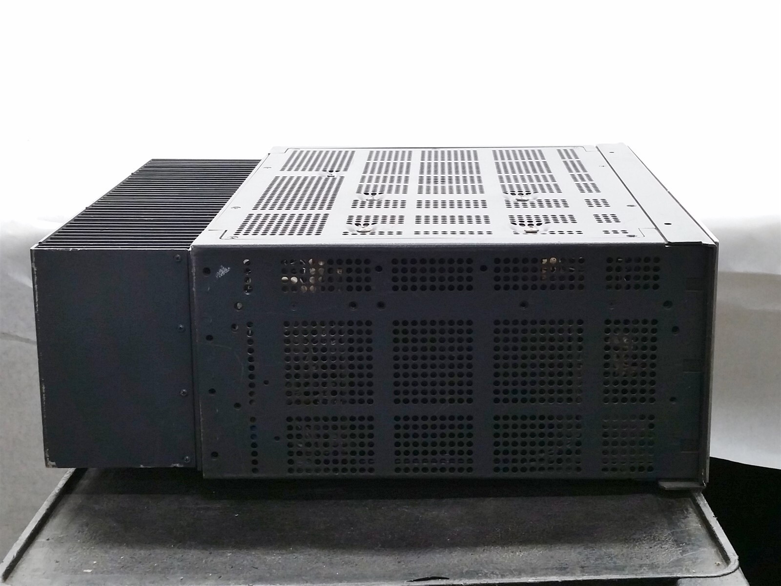LAMBDA TDK REGULATED LB-SERIES DC 4U RACKMOUNT POWER SUPPLY 0-8VDC 0-150A