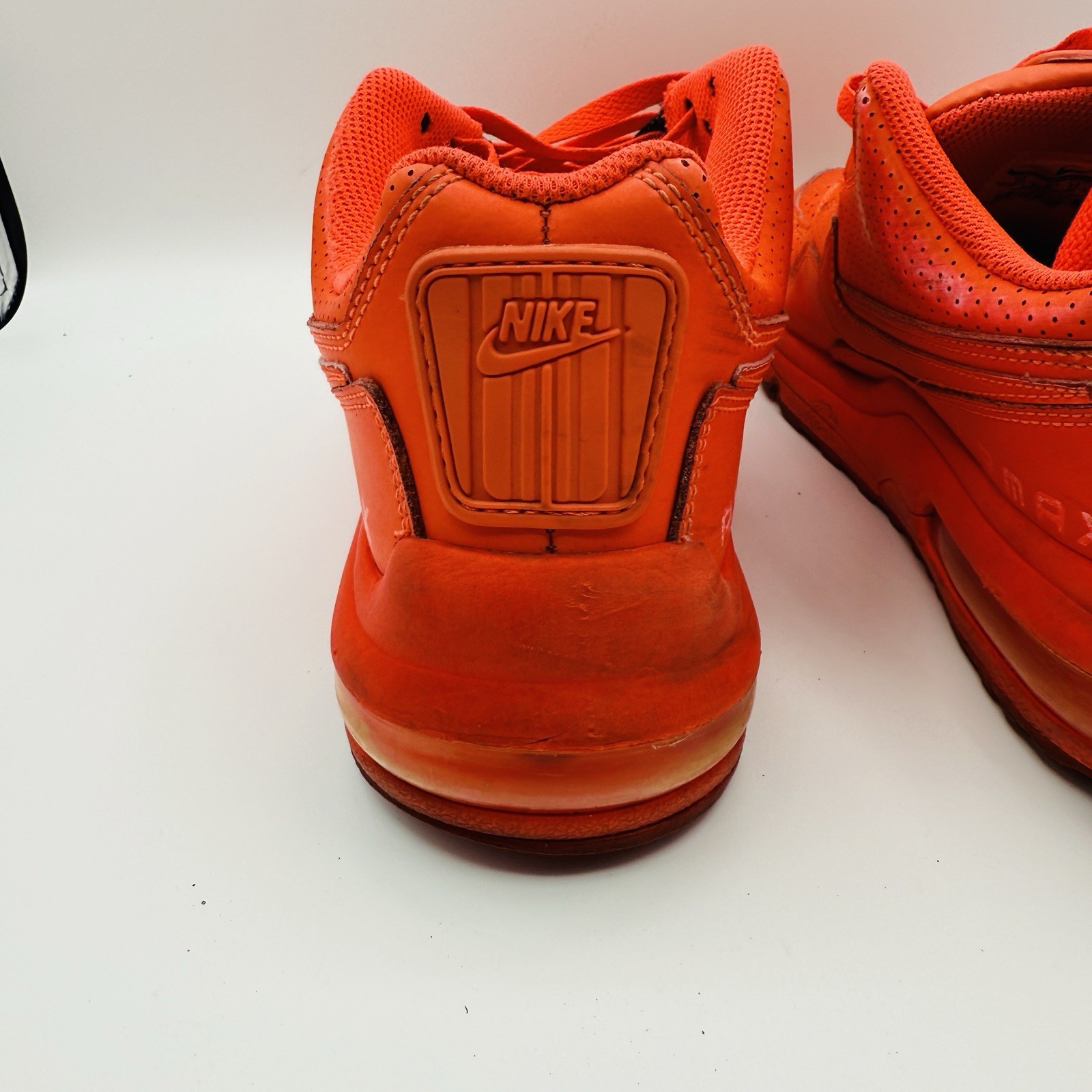Nike Air Max LTD 3 Bright Crimson Red Mens Sz 10 M 687977-666 Shoes