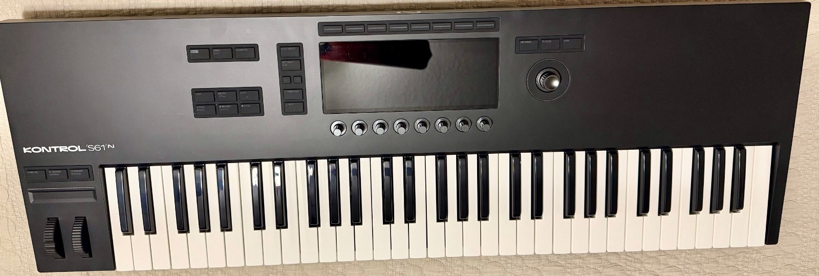 Native Instruments Komplete Kontrol S61 MK3 61 Key Keyboard Controller