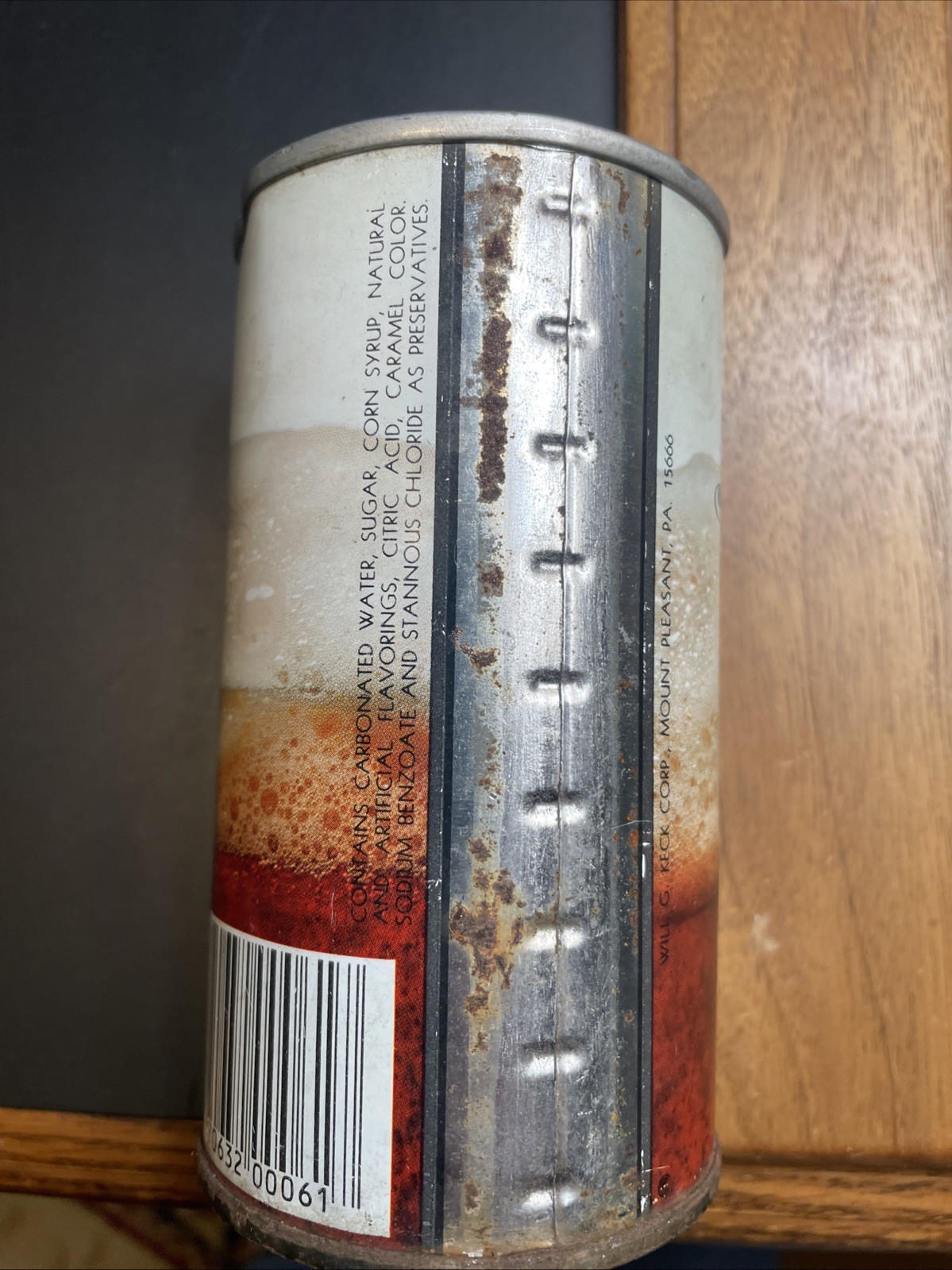 Laurel Spring Root Beer pull top Soda Can