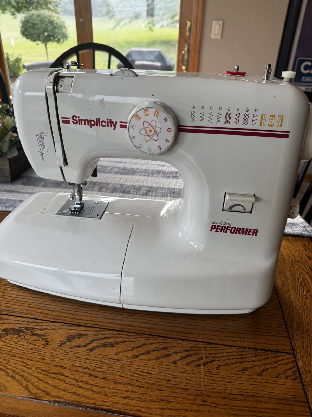 Simplicity Sewing Machine - Model S110
