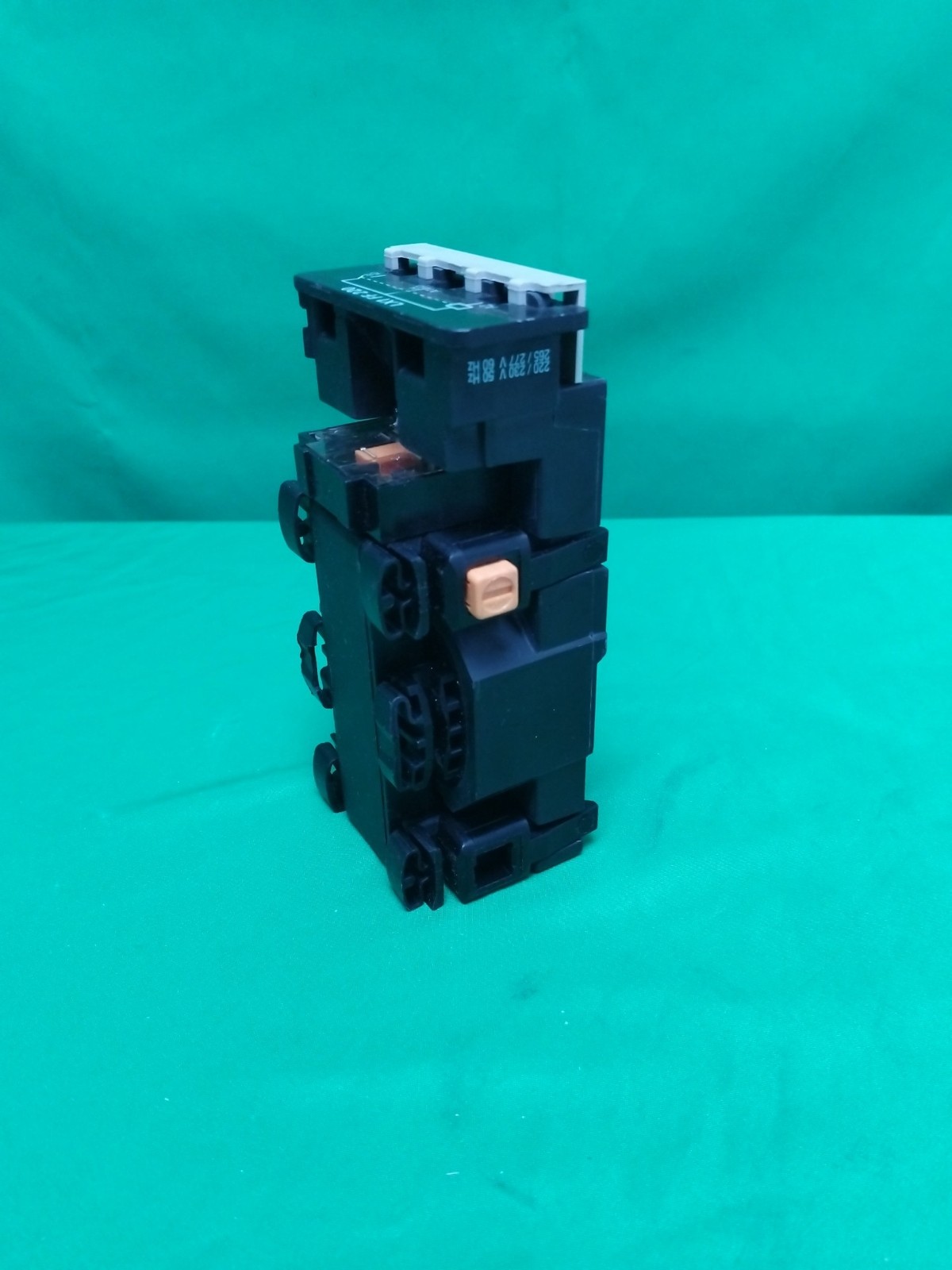Telemecanique LX1 FF 220 LX1FF220-