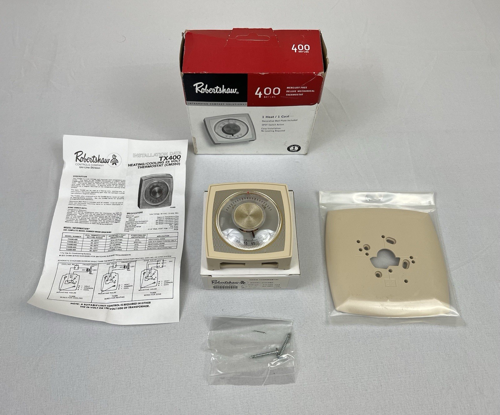Robertshaw Deluxe Mechanical Heat Cool 24V Wall Thermostat Beige CM260 400-403
