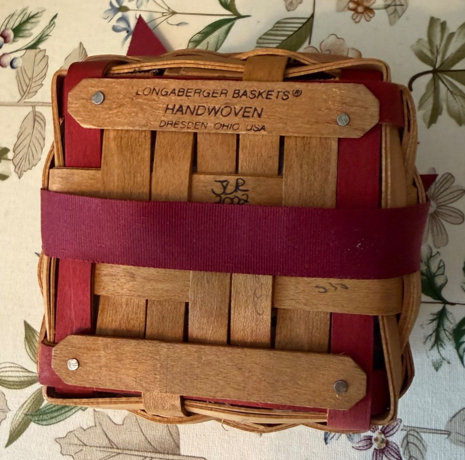Longaberger 2002 Sweetest Gift Small Basket Combo ~ BLPL tie on #1