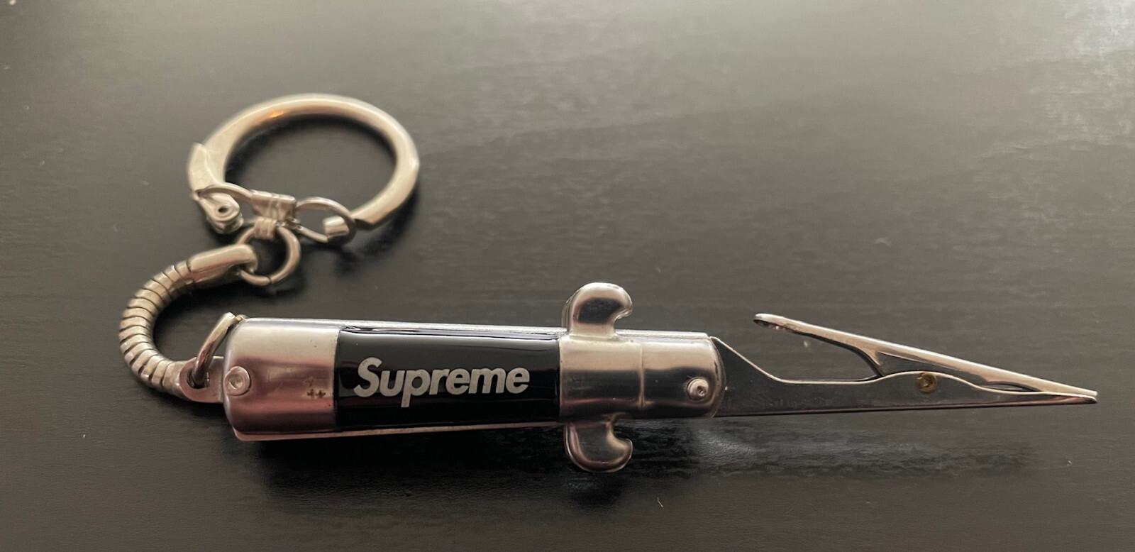 Supreme Roach Clip Keychain Black SS11 Box Logo