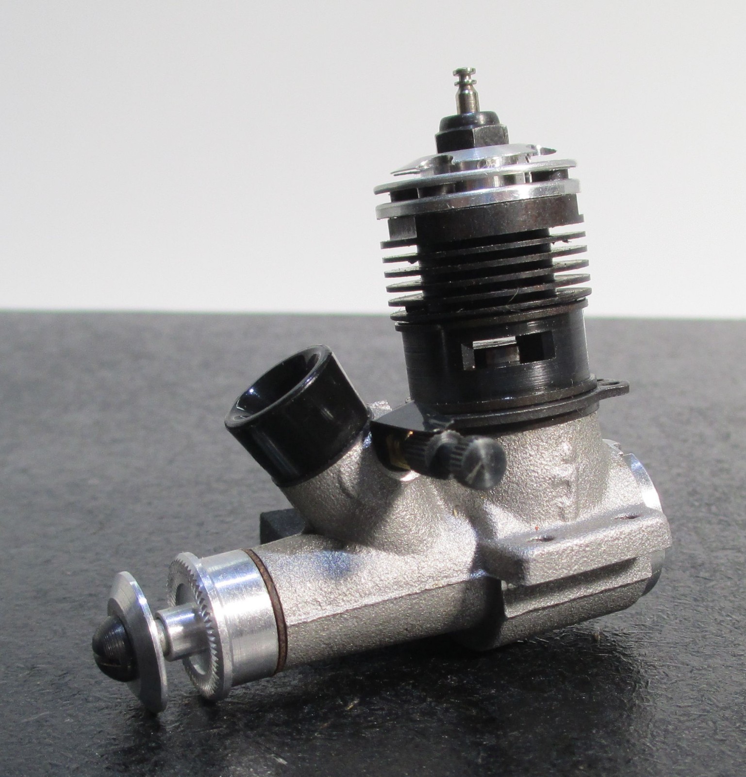 1972y Cipolla Junior MK1 1.5cc Vintage 2-Stroke Glow Engine for Control Line