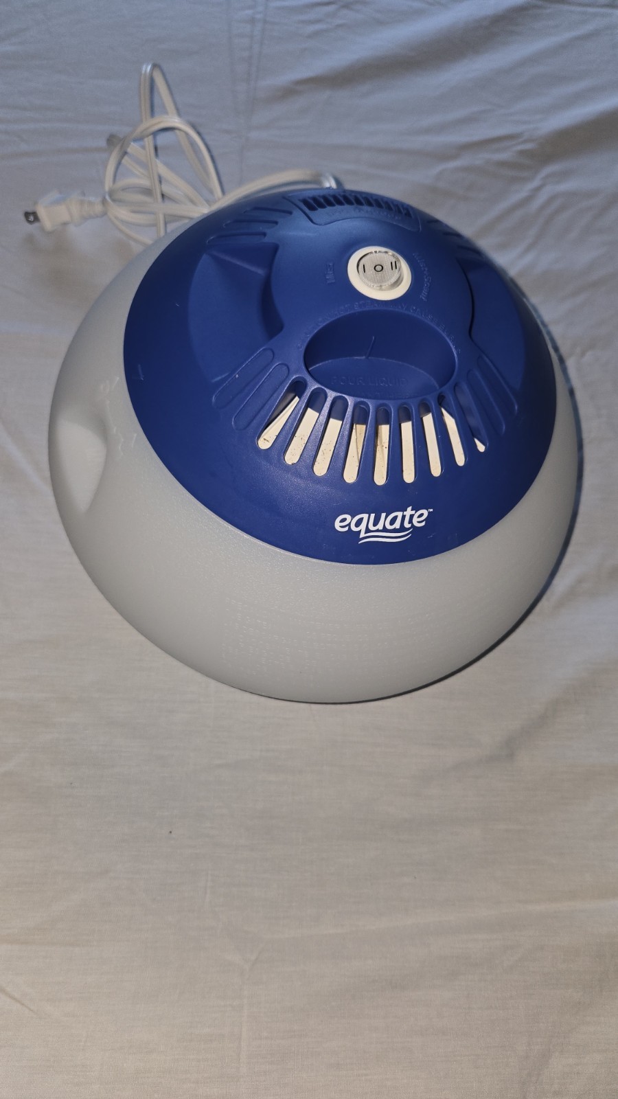equate Cool Mist Tabletop Portable Humidifier White Blue Plastic Electric