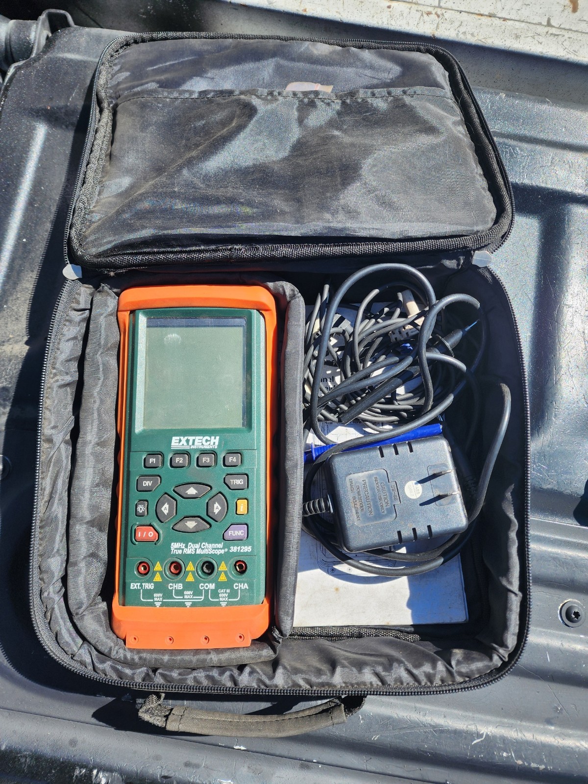 Extech 381295 5MHz Dual Channel Handheld Digital Oscilloscope with Probe