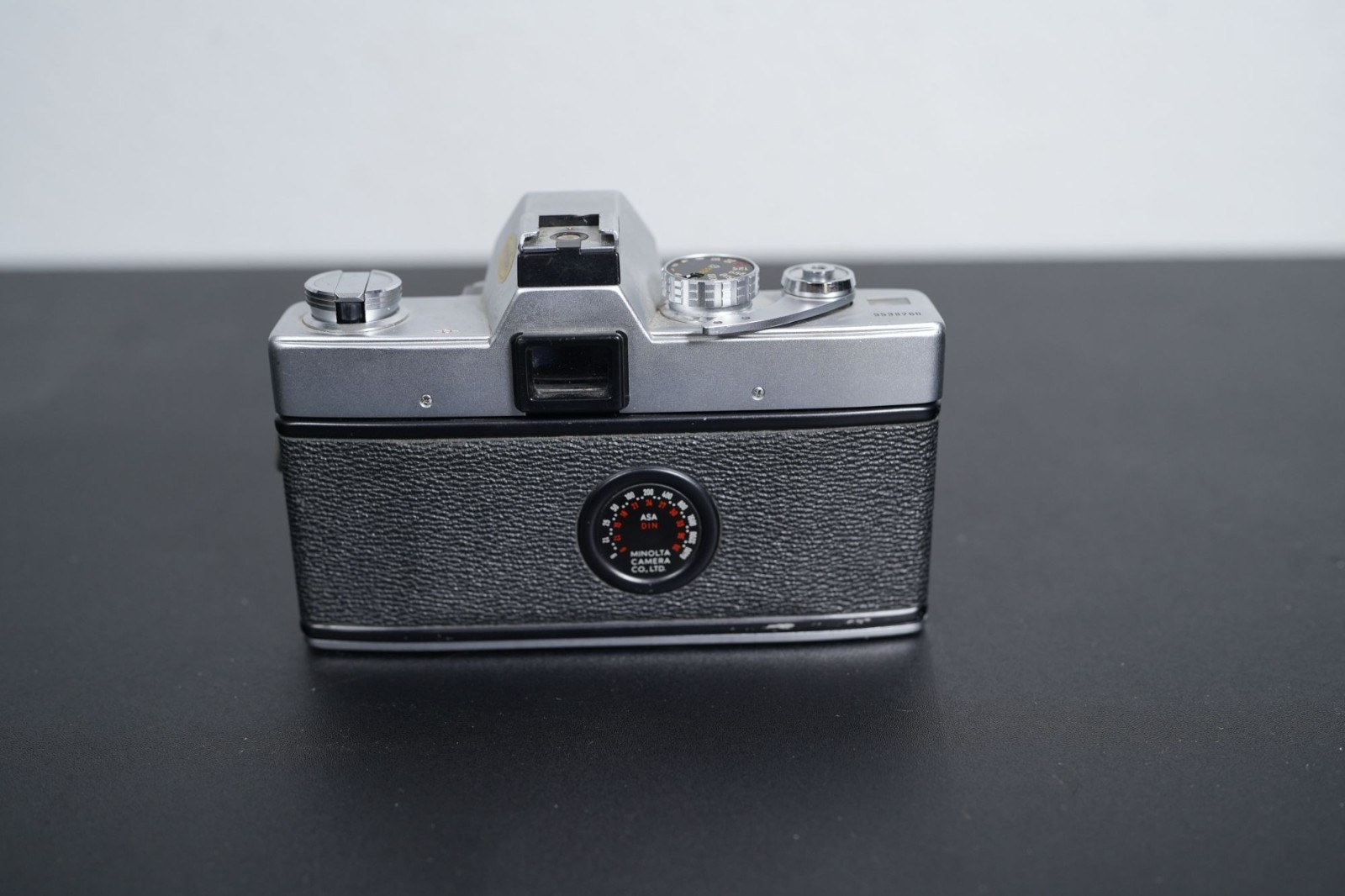Minolta SRT SC-II Camera With Vivitar Lenses & Caps