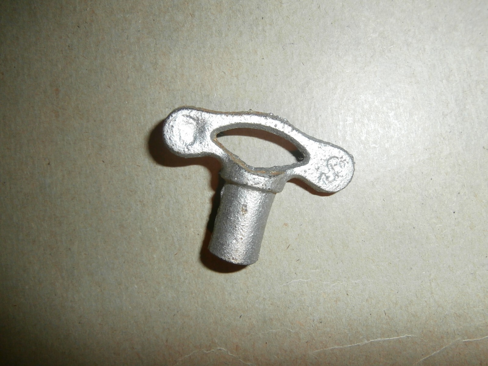 Vintage C S Cast Iron Valve Key 3/8" square