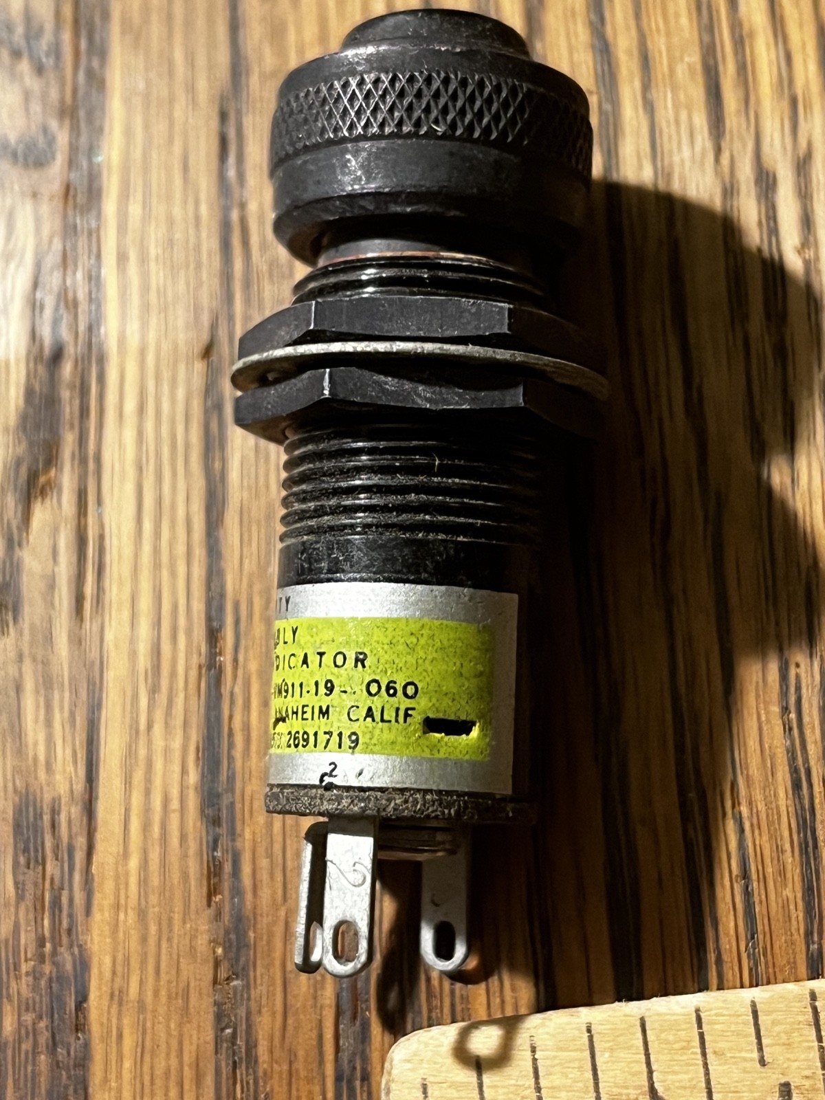 2 Green light assembly press to test indicator MIC VM911-19-060