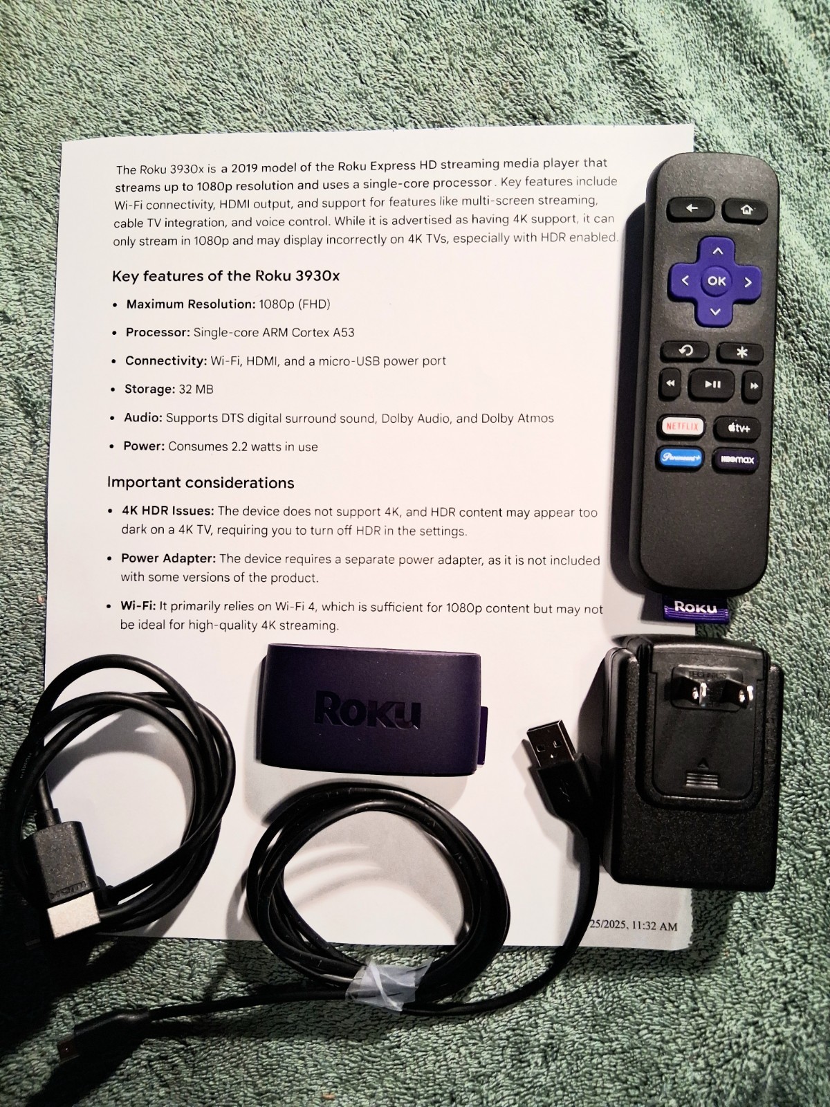 DIGITAL CONVERTER BOX & ASSORTED TV ACCESSORIES / BUNDLE