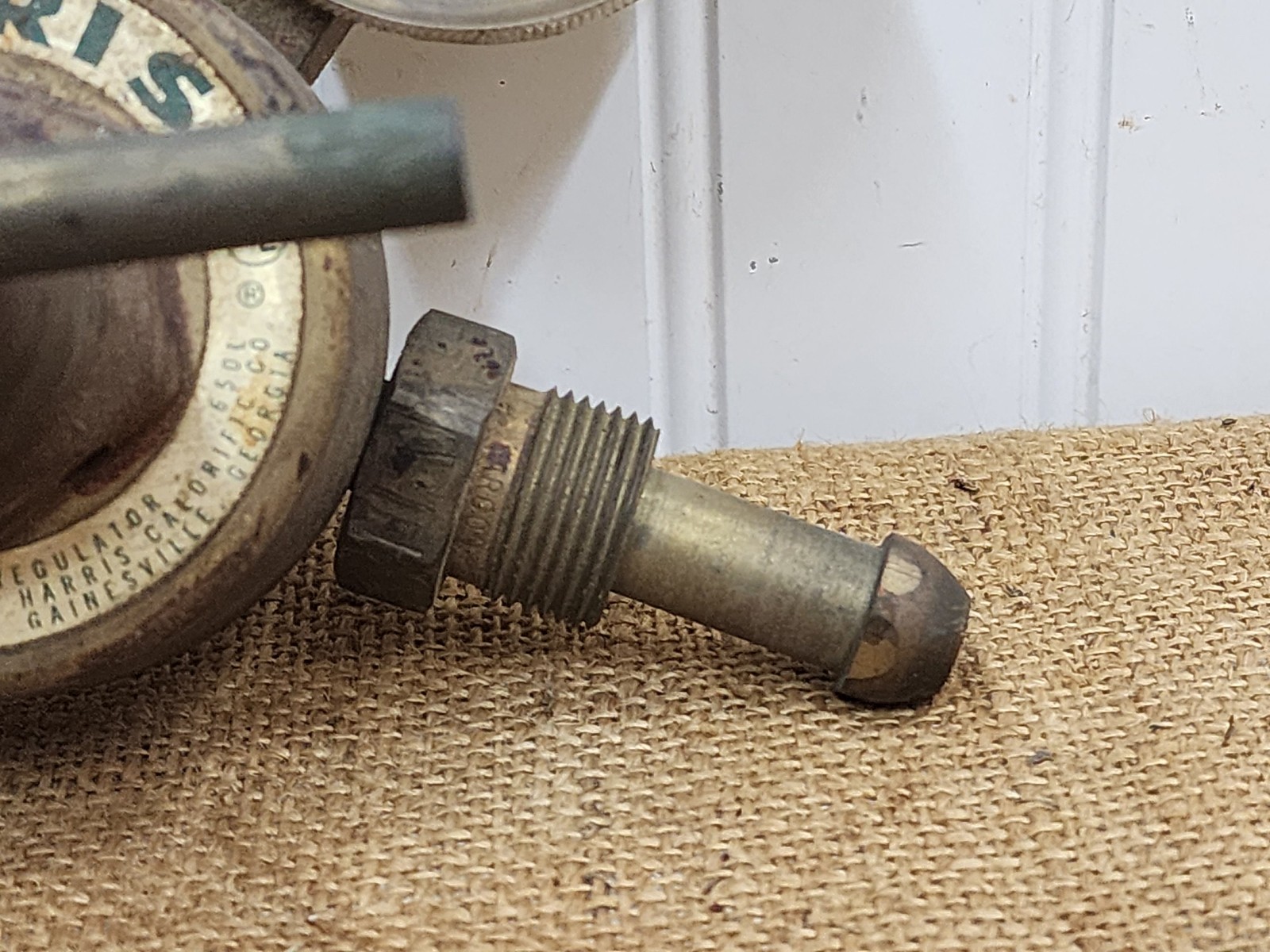 Harris Pressure Regulator - Model 325-200 - item #5336