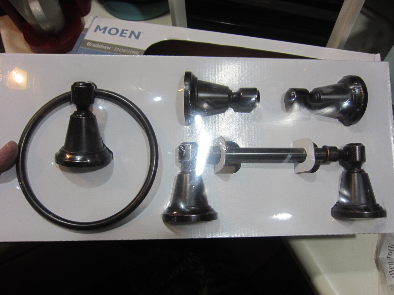 MOEN Bradshaw 18" 3 Piece Bath Accessory Kit - DN3693ORB