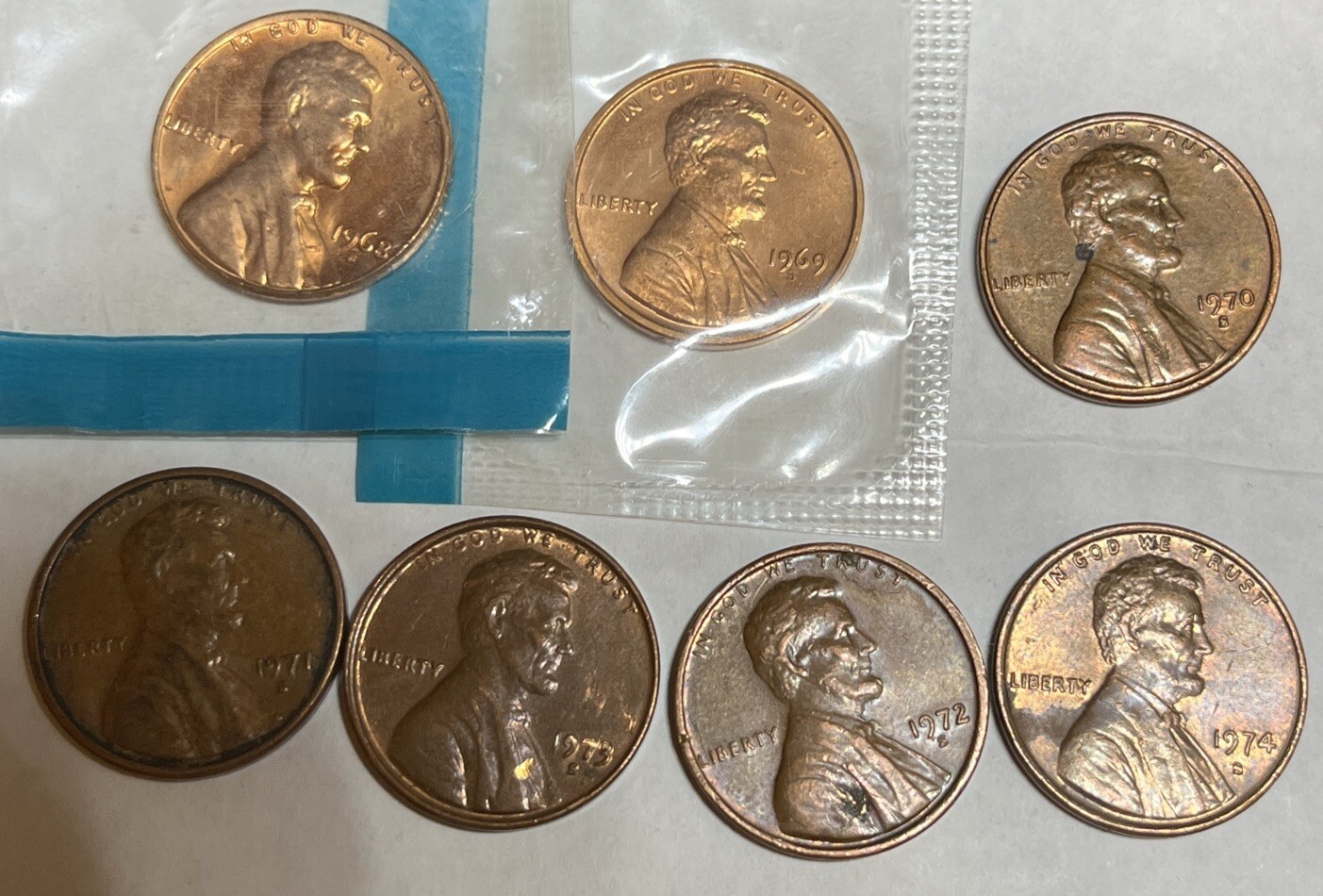 1968 -  1974  S Lincoln Cents ( 7 coins ) 68 and 69 are Uncirculated (sealed )