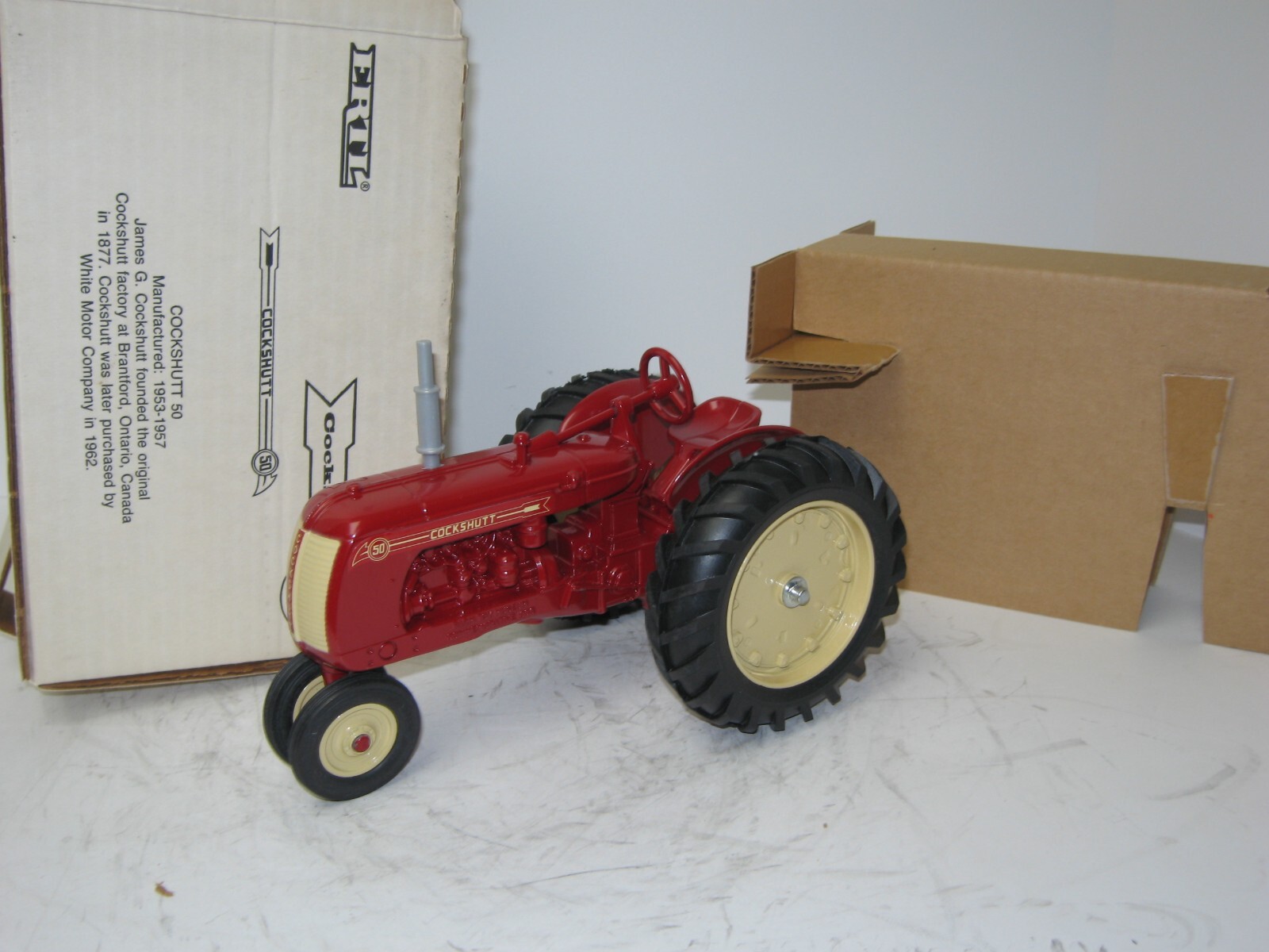 1/16 COCKSHUTT MODEL 50 NARROW-FRONT MUSEUM EDITION NIB  1988 set
